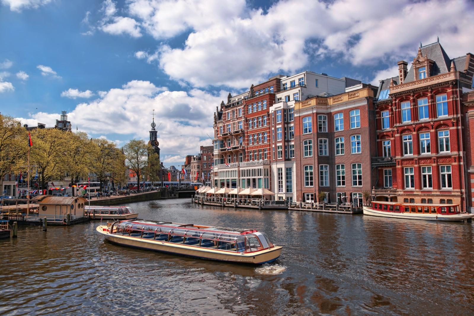 Amsterdam billboard advertising environment and city context – view 1