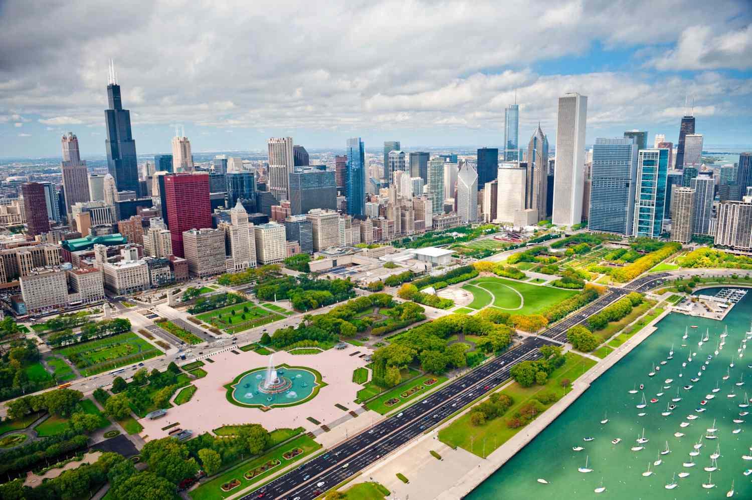 Chicago billboard advertising environment and city context – view 1