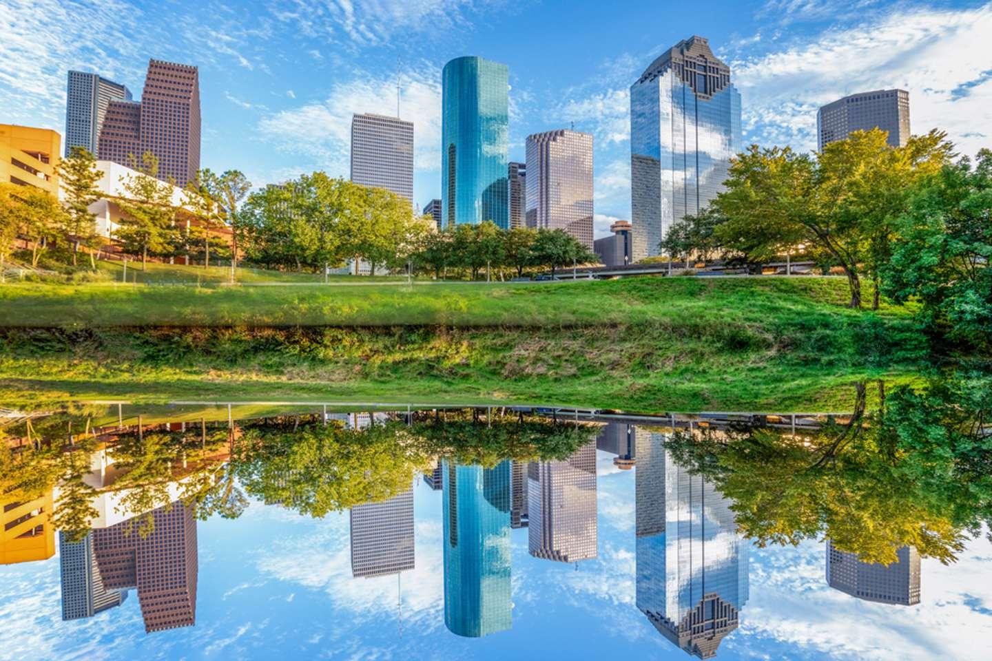 Houston billboard advertising environment and city context – view 1