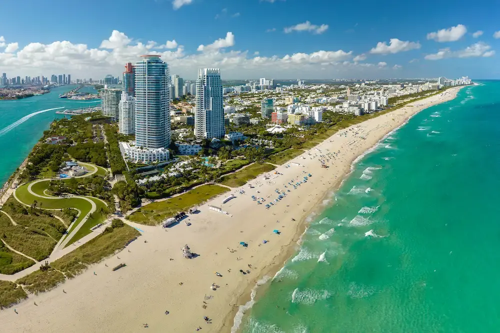 Miami billboard advertising environment and city context – view 1