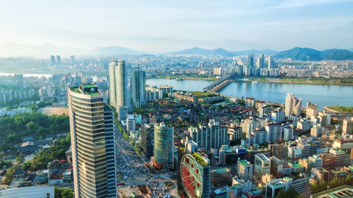 Seoul billboard advertising environment and city context – view 1