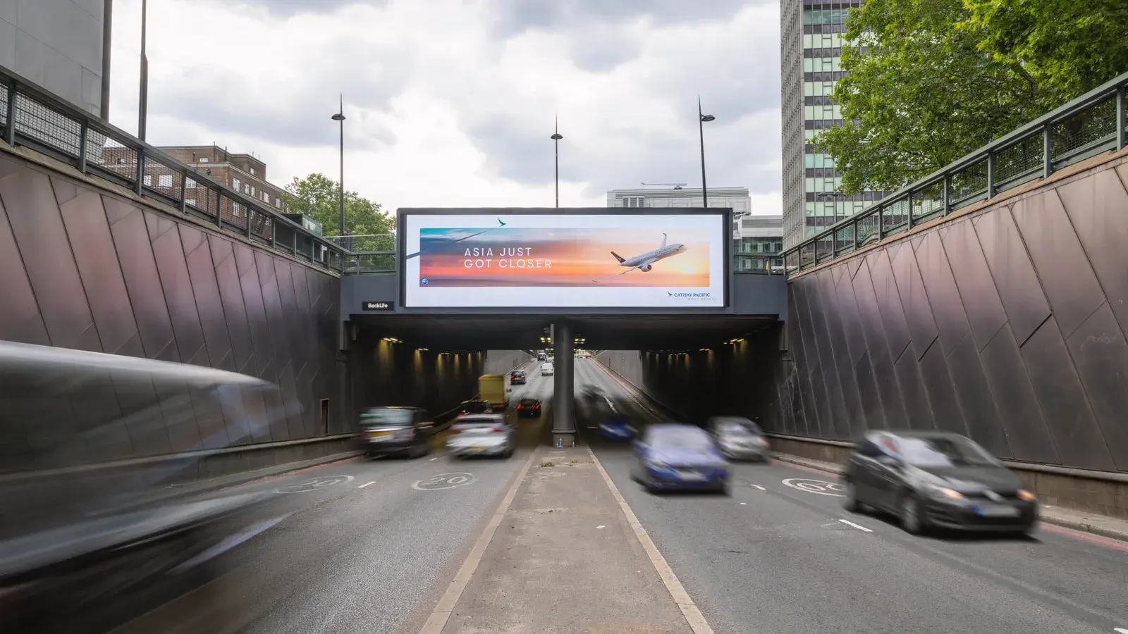 BackLite UK Upgrades Eight Landscape Gallery Screens Across London