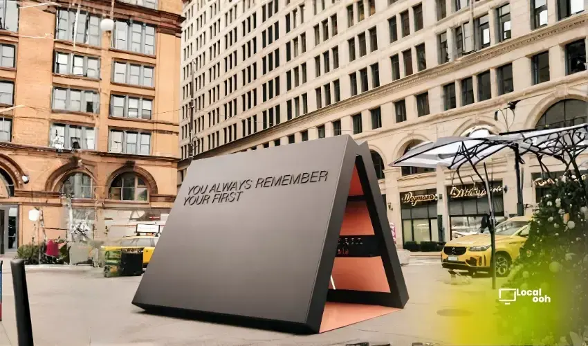 NARS Turns a Beauty Product Into a Giant New York OOH Landmark
